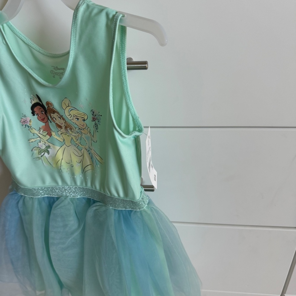 Disney Princess Dress Size 5T Brand New With Tags - Picture 2 of 3
